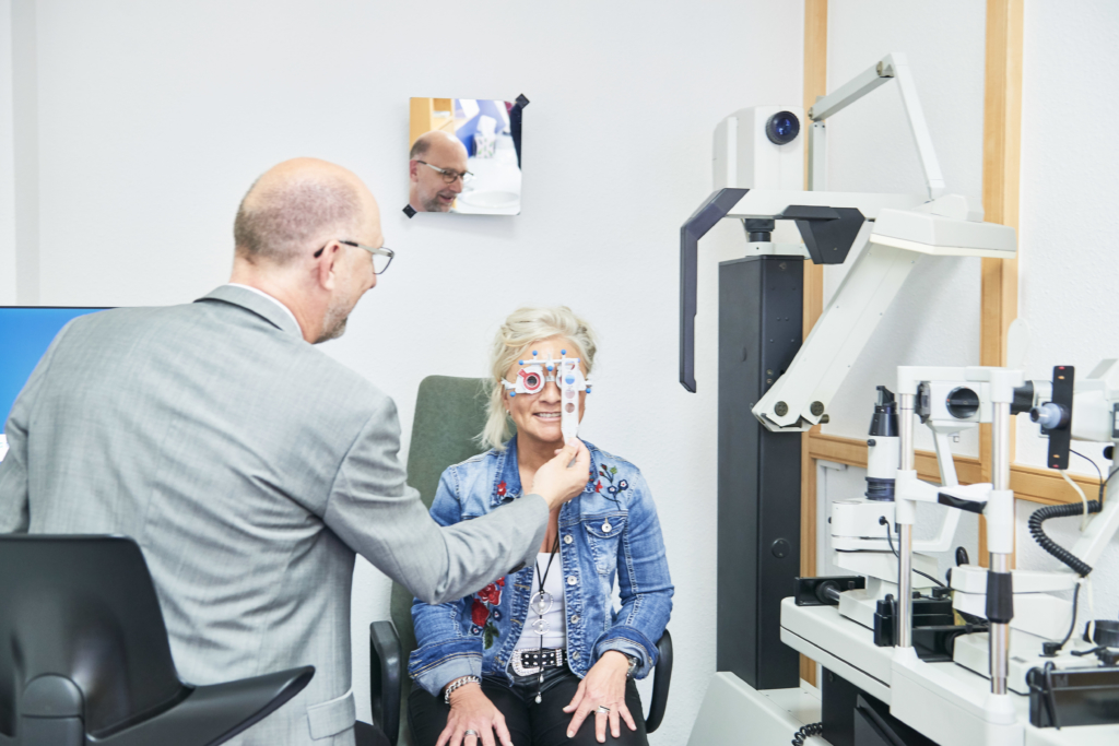 Steinau-Optiker-Augenoptik-an-Beratung